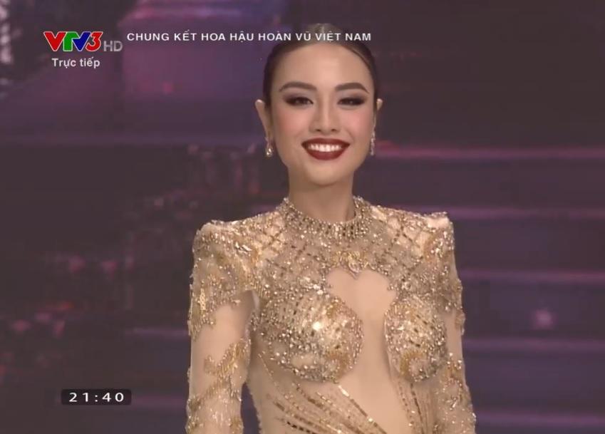 Top 10 thi trình diễn dạ hội-1