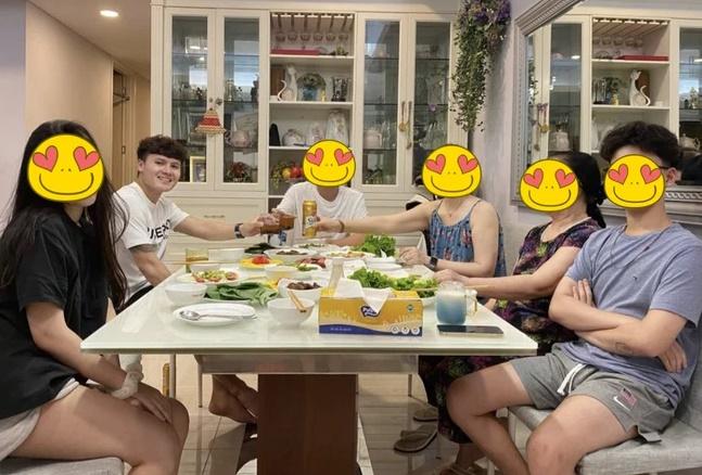 Bố vợ tương lai lộ diện, ngoại hình khiến con rể Quang Hải ngại-8