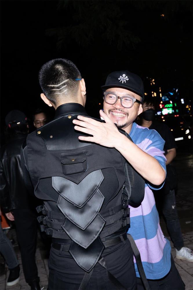 Cường 7 làm minishow, xuất hiện cực cháy cùng Vũ Ngọc Anh-5