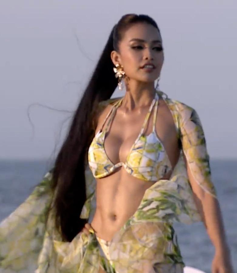 Ngọc Châu bị nghi bơm ngực, khác xa thời chưa đăng quang-9