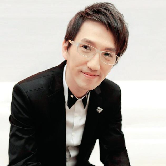 Ca sĩ đình đám mắc bệnh phụ khoa khiến bạn gái phải phá thai?-1