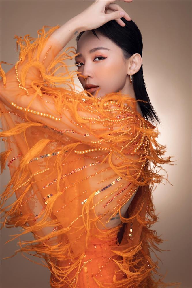 Chưa hết năm nhưng fan đã vội thúc giục Tóc Tiên ra nhạc Tết-1