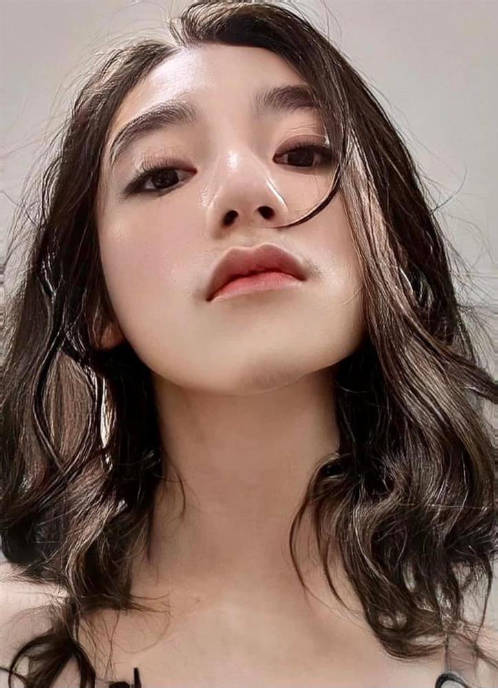 Ảnh cưới gây sốt của Sơn Tùng cùng một cô gái lạ, chuyện gì đây?-4