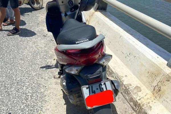 3 thi thể 1 gia đình nổi trên đường thoát nước thải nhà máy cao su-2