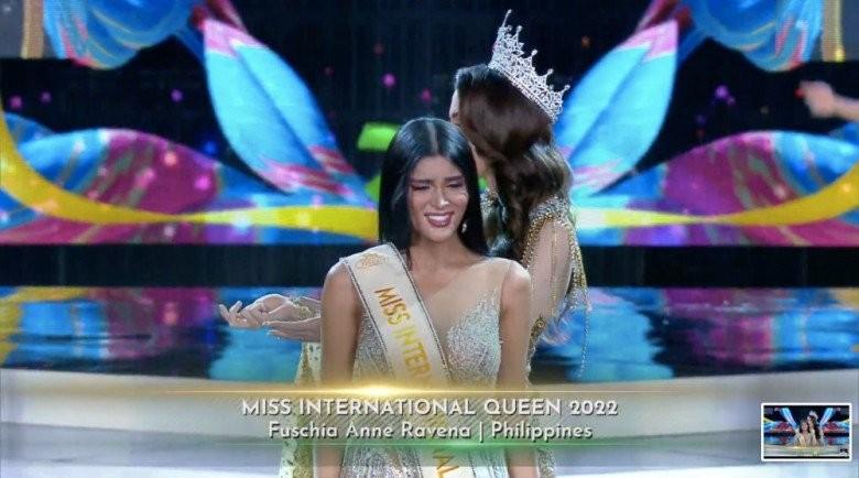 Trân Đài diện đầm na ná Ngọc Châu nhưng may mắn không đến-1