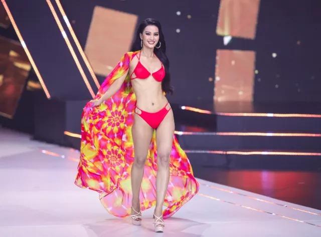 3 lần thi Hoa hậu Hoàn vũ Việt Nam, Hương Ly chỉ dừng ở top 5?-5