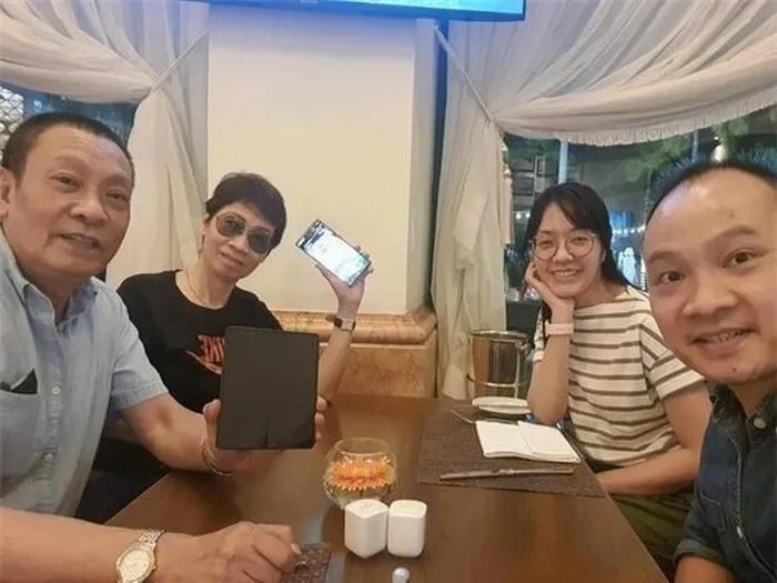 Ảnh và thông tin hiếm về vợ của MC Lại Văn Sâm-2