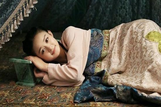 Vì sao khi ngủ chân không để hướng Tây, đầu không quay hướng Đông?