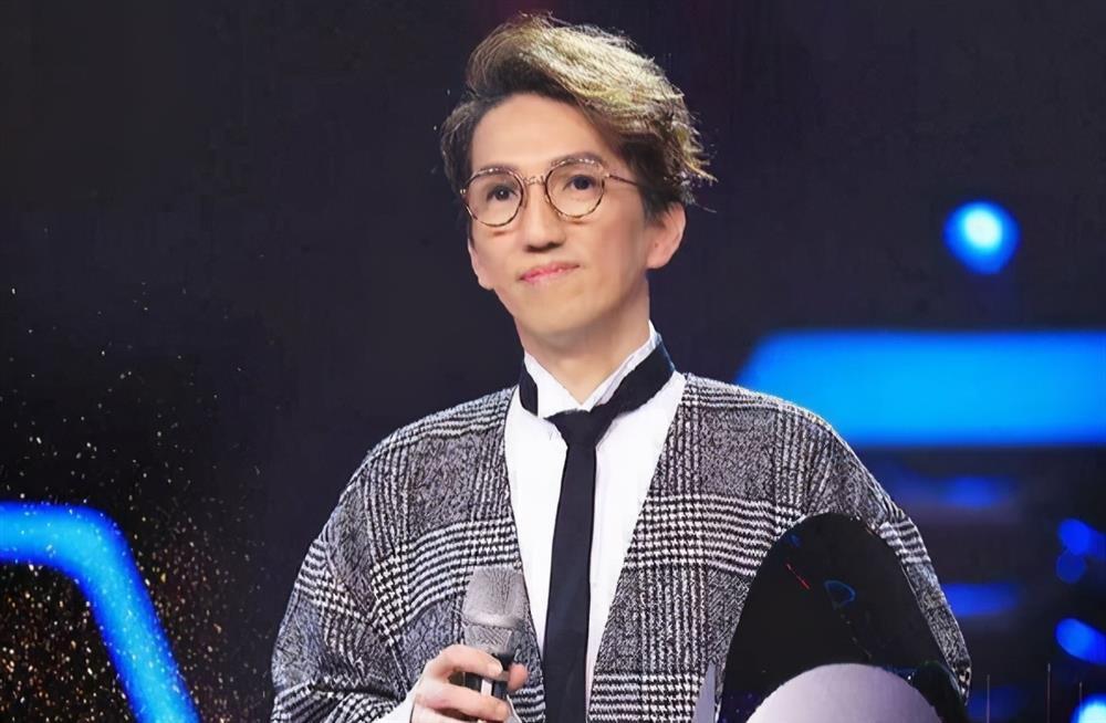 Sao đình đám Lâm Chí Huyền nói gì khi bị tố mắc bệnh phụ khoa?-2