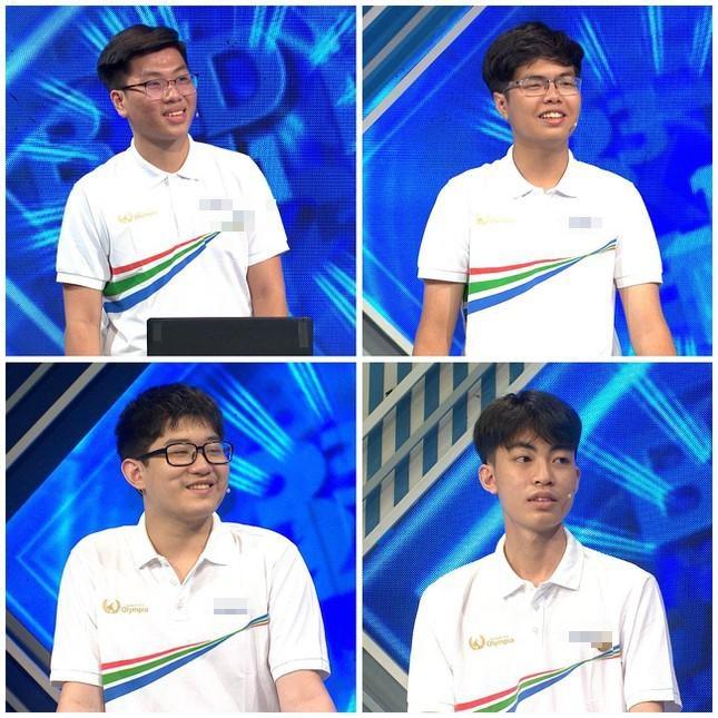 Nam sinh Sơn La thắng trận quý III bằng câu hỏi phụ-1