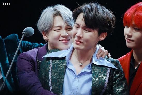 BTS tạm tan rã trong 5 năm