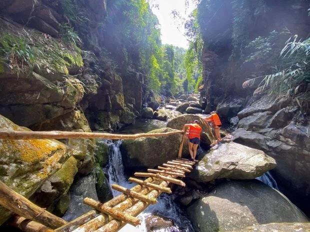 Con suối ở Thái Nguyên tên Cửa Tử nhưng cảnh đẹp ngỡ ngàng-2