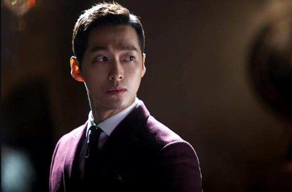 Trở thành sao hạng A nhờ đóng vai ác-10