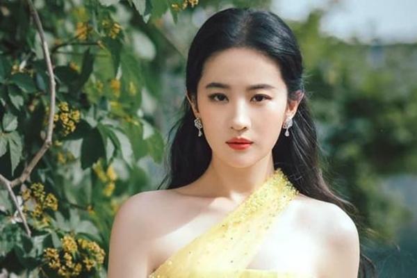 Mỹ nhân lẳng lơ nhất kiếm hiệp Kim Dung khiến Kiều Phong thân bại danh liệt-6