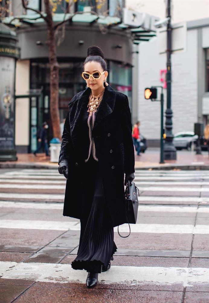 Diễm My 9X - Diễm My 6X bất phân thắng bại dù lệch nhau 30 tuổi-9