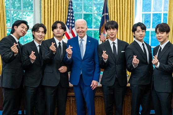 Nỗi sợ hãi về quyền tự do ngôn luận ở showbiz Hàn