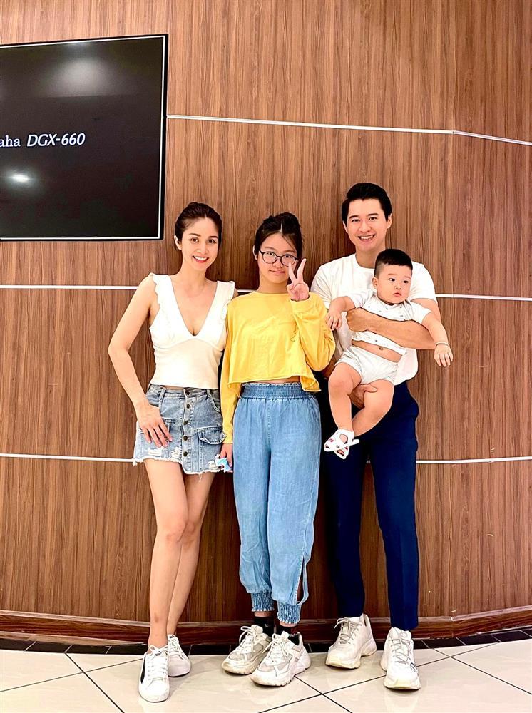 Tin showbiz Việt ngày 27/6: Cát Tường không được trai tặng nhà, xe-12