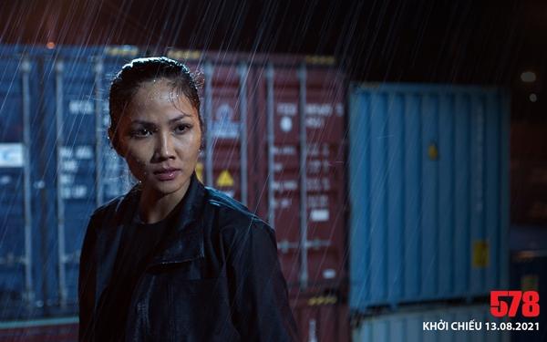 Hoa hậu Hoàn Vũ đóng phim: Ngọc Châu được khen, H’Hen Niê nhạt nhòa-9