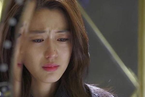 Mẹ chồng đuổi dâu mới ra khỏi nhà, bí mật khiến bà tiếc hùi hụi-2