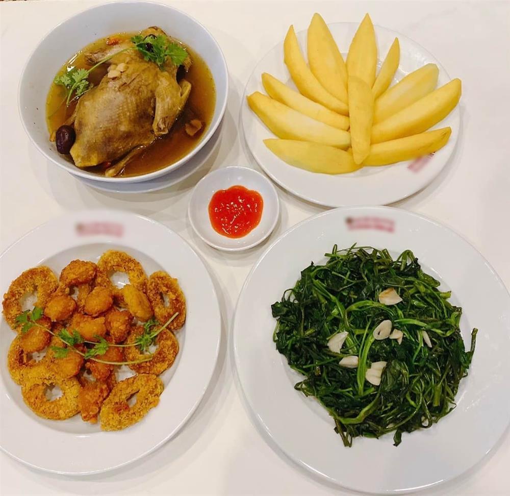 Loạt mâm cơm 4 người tươm tất, bữa nào bữa nấy đầy ụ món ngon-8