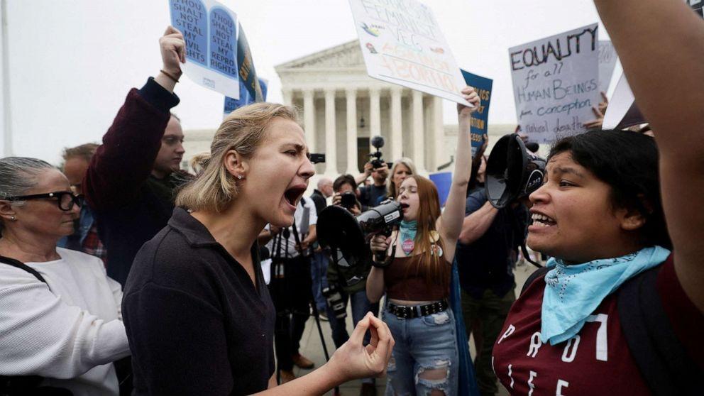 Phán quyết lịch sử về luật cấm phá thai rung chuyển nước Mỹ-14