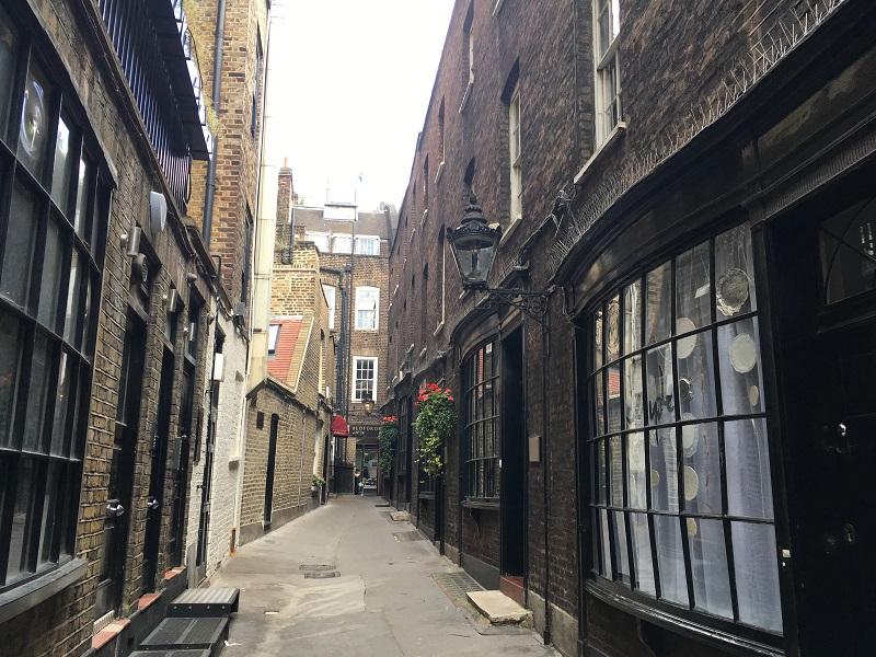 5 thành phố xinh đẹp thân thiện với những ai yêu thích đi bộ-11