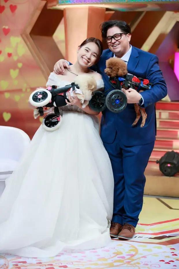 Chàng Tây cưa đổ bác sĩ xinh đẹp sau 24 giờ nhờ yêu thú cưng-1