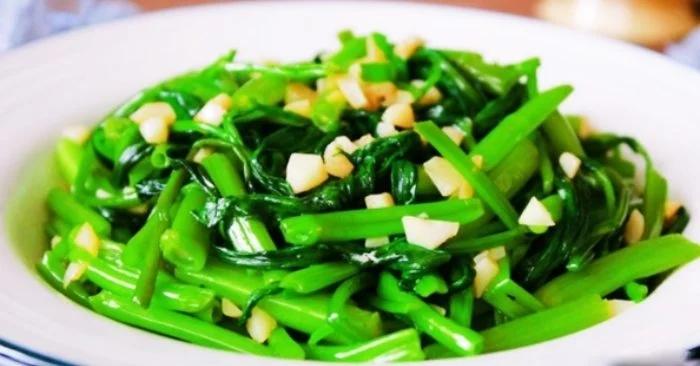 Thêm 1 bước, rau muống xào tỏi giòn xanh mướt, thơm nức mũi-2