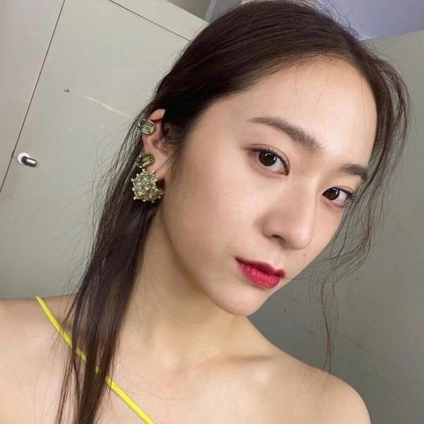 Krystal dưỡng da thế nào?-2