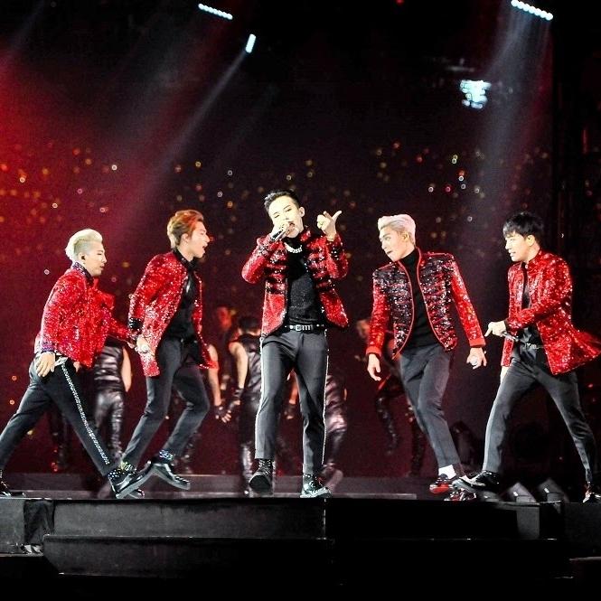 Mối quan hệ thân thiết bất ngờ của thần tượng nhà YG và HYBE-3