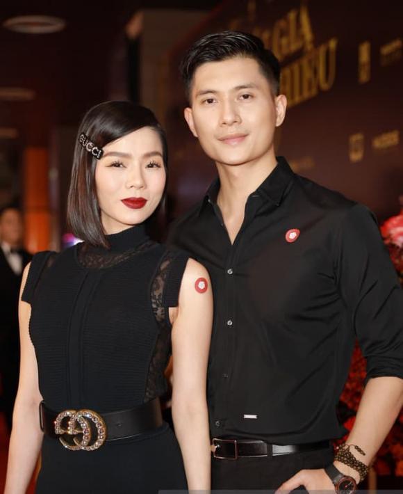 Con trai Lệ Quyên được mẹ sắm đồ hiệu, toàn chọn trúng món đắt nhất-8