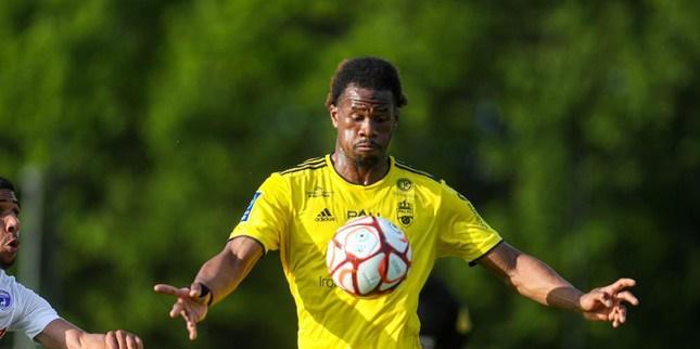 Đội bóng mới của Quang Hải lập kỷ lục-2