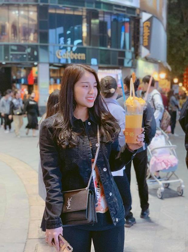 Bà chủ thầm lặng sau lưng Bùi Tiến Dũng: Tiểu thư nhưng không đài các-8