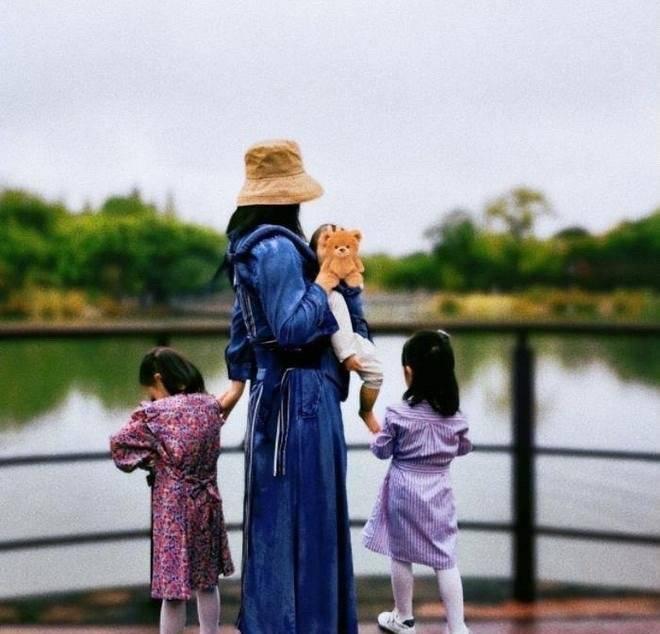 Tạ Na tiết lộ sức khỏe con gái nguy kịch-2