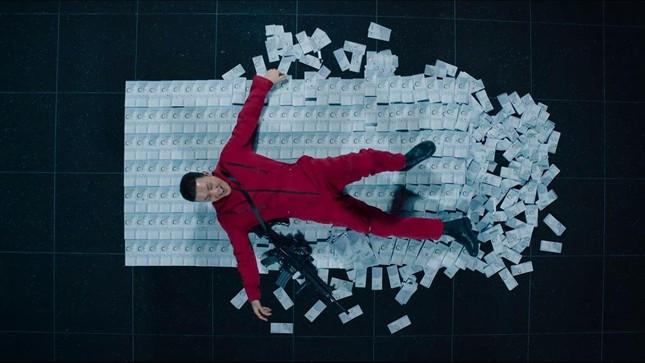 Money Heist bản Hàn bị chê nhạt, nhiều tình tiết gây tranh cãi-6