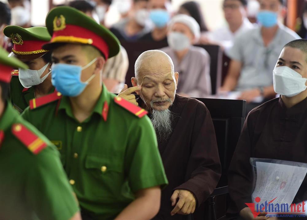 Hoãn phiên tòa xử ông Lê Tùng Vân và nhóm người ở Tịnh thất Bồng Lai-1