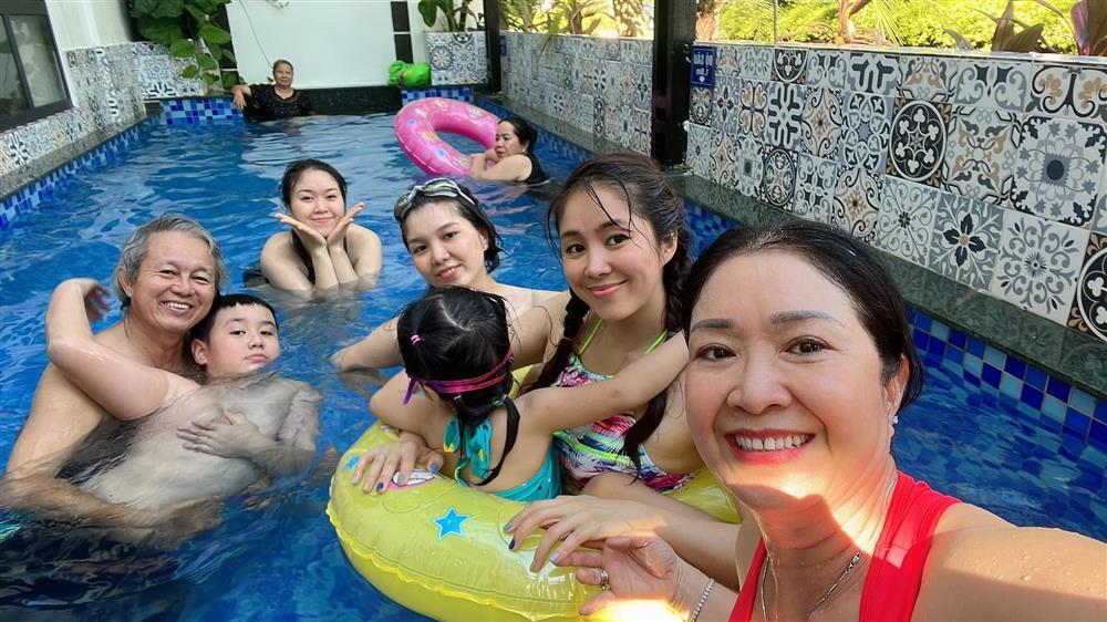 Tin showbiz Việt ngày 30/6: Em gái Trấn Thành tương tác Mai Hồ-7