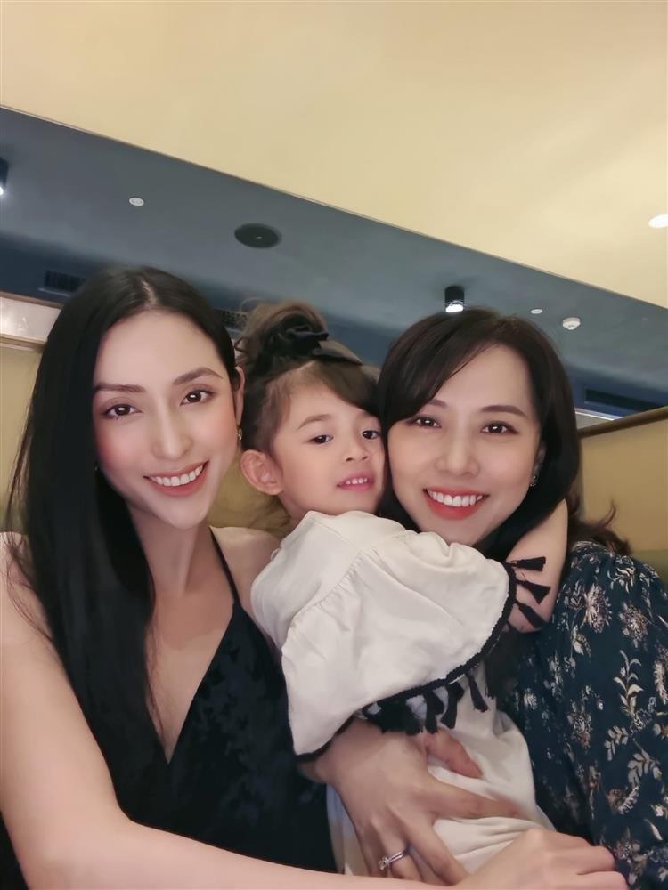 Tin showbiz Việt ngày 30/6: Em gái Trấn Thành tương tác Mai Hồ-2