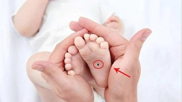 Người có 3 nốt ruồi trên bàn chân cực kỳ lộc lá, sớm muộn cũng giàu có-2