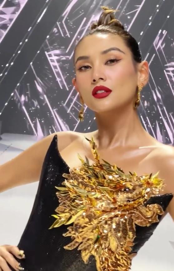 Võ Hoàng Yến giám khảo hóa thí sinh, catwalk liệu có 10 điểm?-5