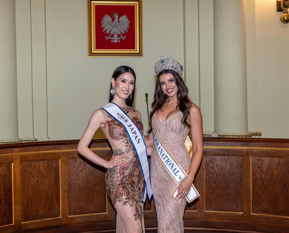 Kim Duyên bị hại vẫn sáng, ứng viên vương miện xu cà na-20