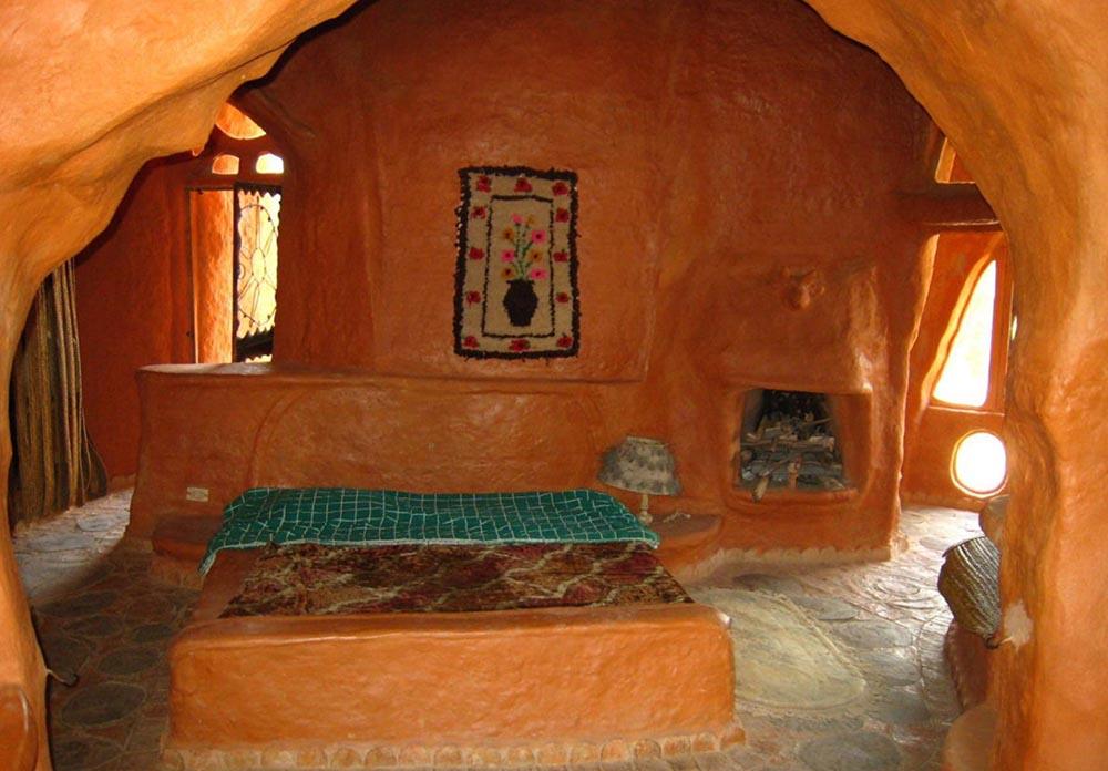 Ngôi nhà gốm kỳ dị toàn sử dụng đồ tái chế-5