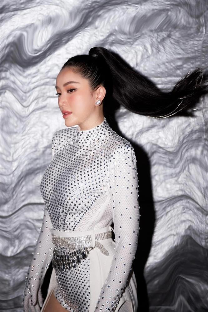 Bảo Thy diễn nhạc dance ầm ầm, netizen tưởng Chi Pu-1