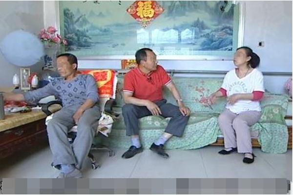 Ly hôn 2 tháng, vợ cũ về xin tái hôn nhưng gặp phản ứng quyết liệt-1