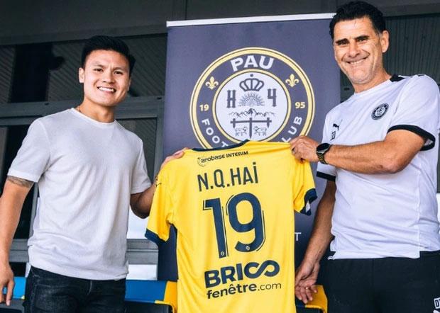 HLV Pau FC liên hệ Quang Hải với Messi-1