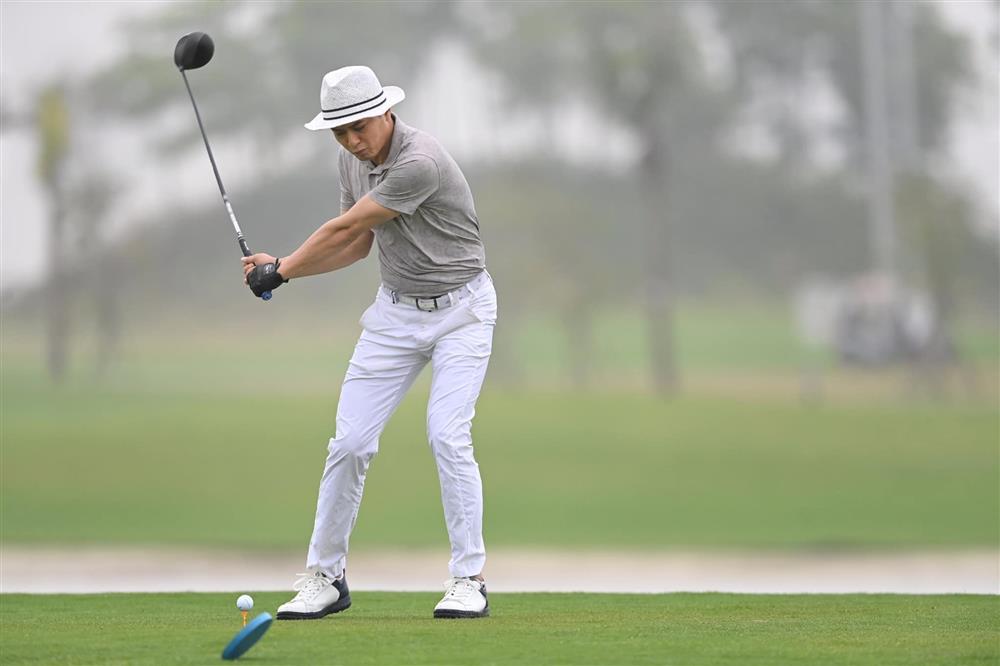 Hồng Đăng, Hồ Hoài Anh hào hứng chơi golf tại Tây Ban Nha-16