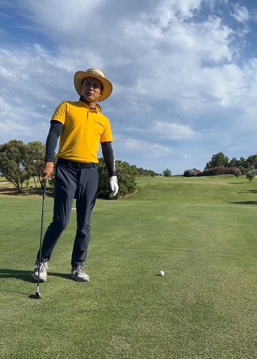 Hồng Đăng, Hồ Hoài Anh hào hứng chơi golf tại Tây Ban Nha-11