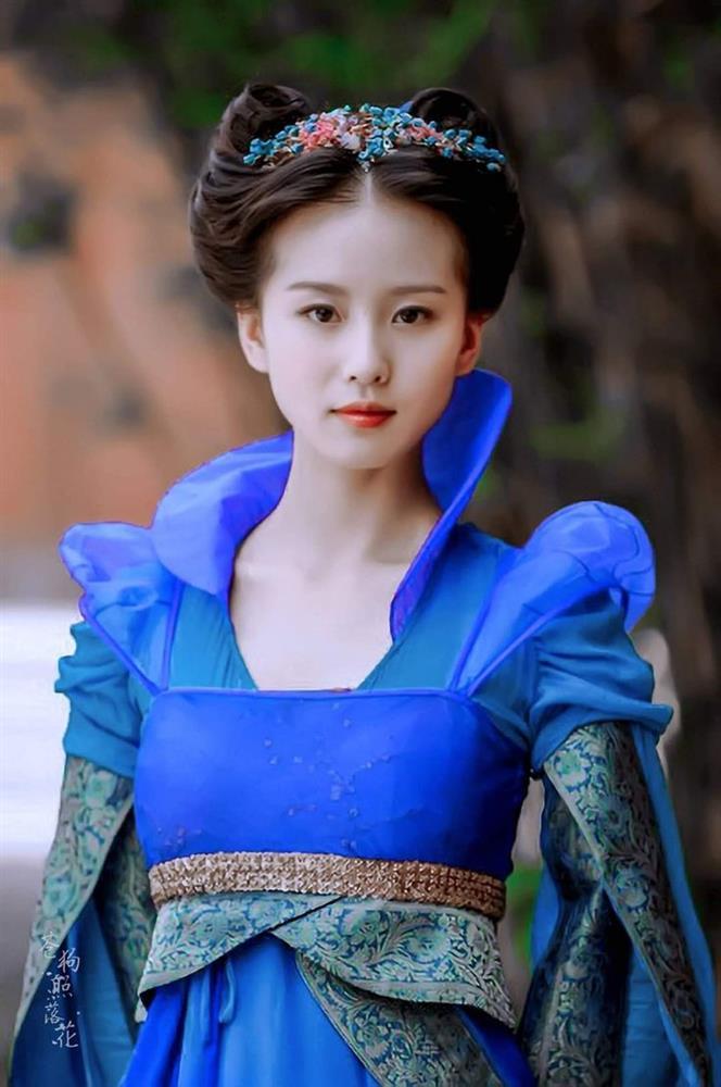 3 mỹ nhân Tiên Kiếm Kỳ Hiệp: Nhan sắc - khí chất khiến đàn em vái lạy-7