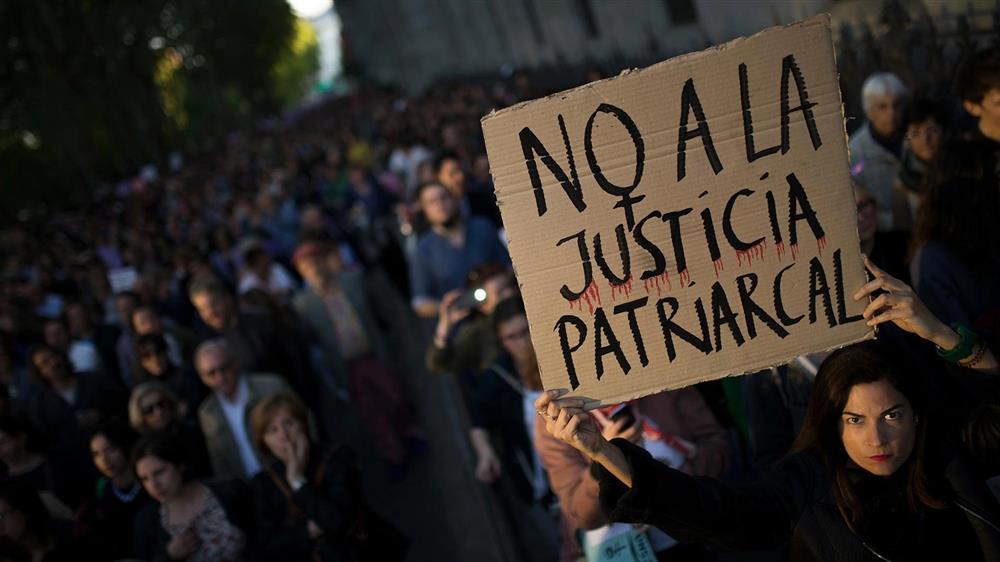 Tây Ban Nha siết chặt luật về tội hiếp dâm sau vụ bầy sói ở Manresa-3