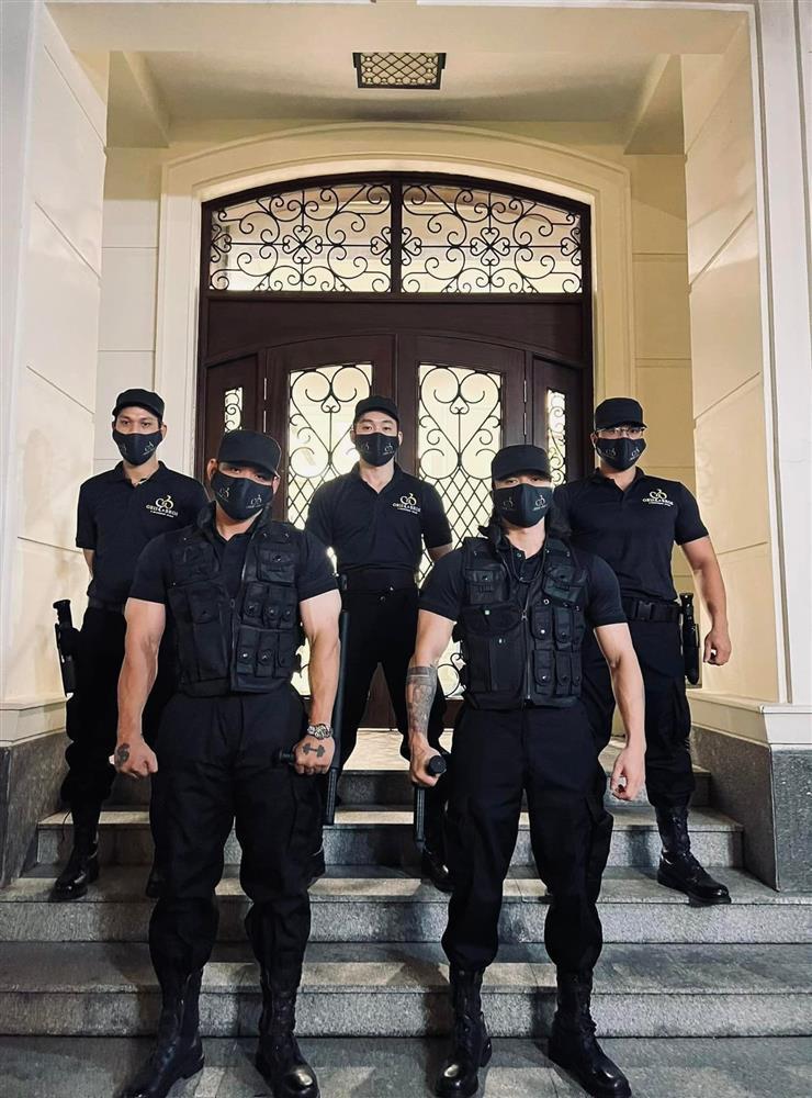 Đoàn Di Băng thuê vệ sĩ toàn trai 6 múi, chồng CEO phản ứng phũ-4